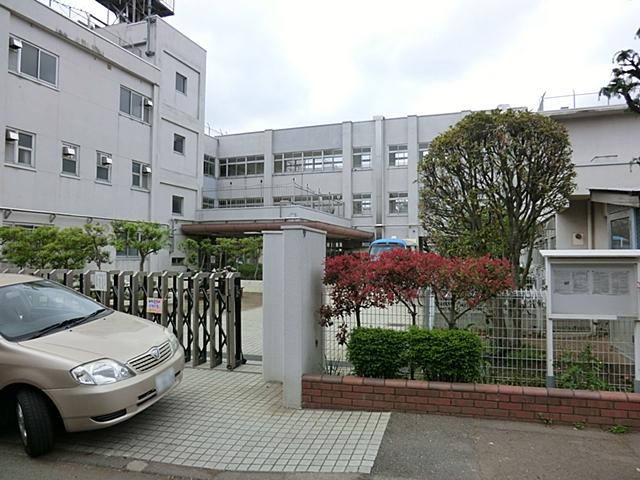 Primary school. Kokubunji Municipal eighth to elementary school 405m