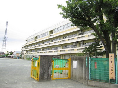 Primary school. Kokubunji second to elementary school (elementary school) 343m