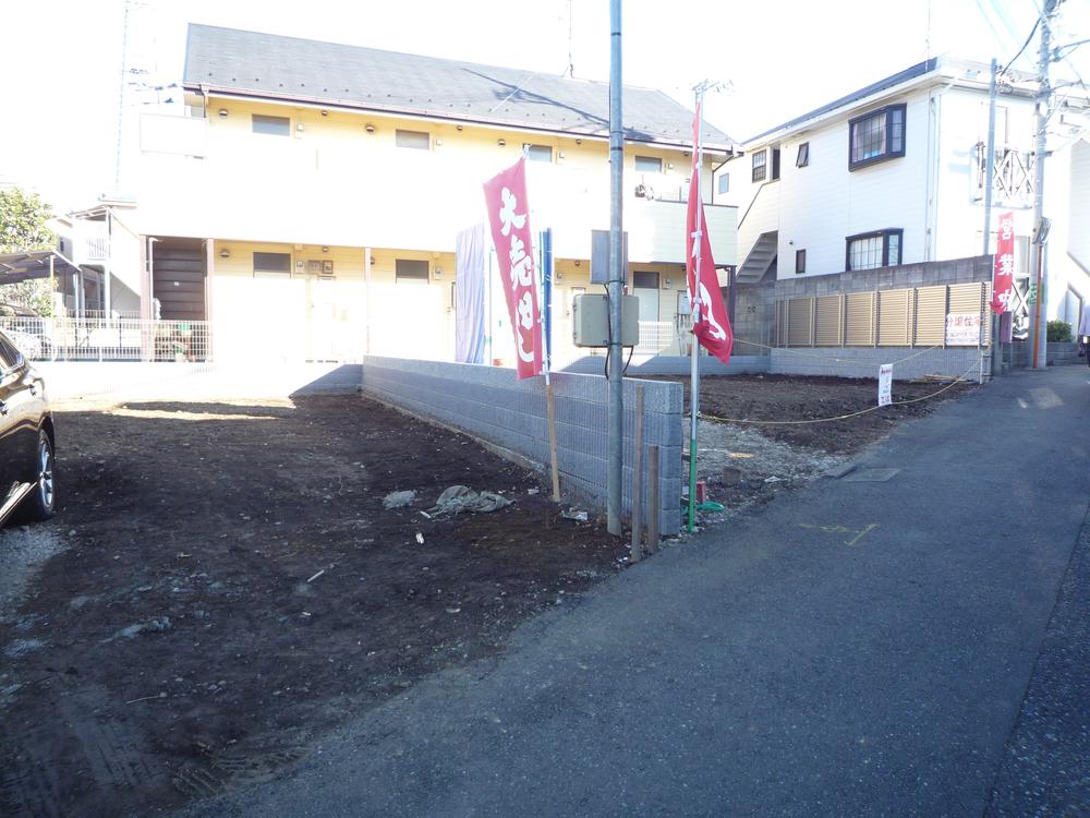 Local appearance photo. 2013 December, Is a vacant lot