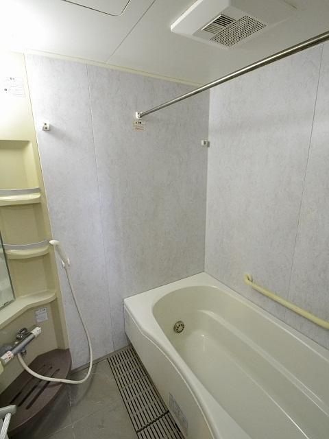 Bathroom. Leksell Mansion Kokubunji bathroom