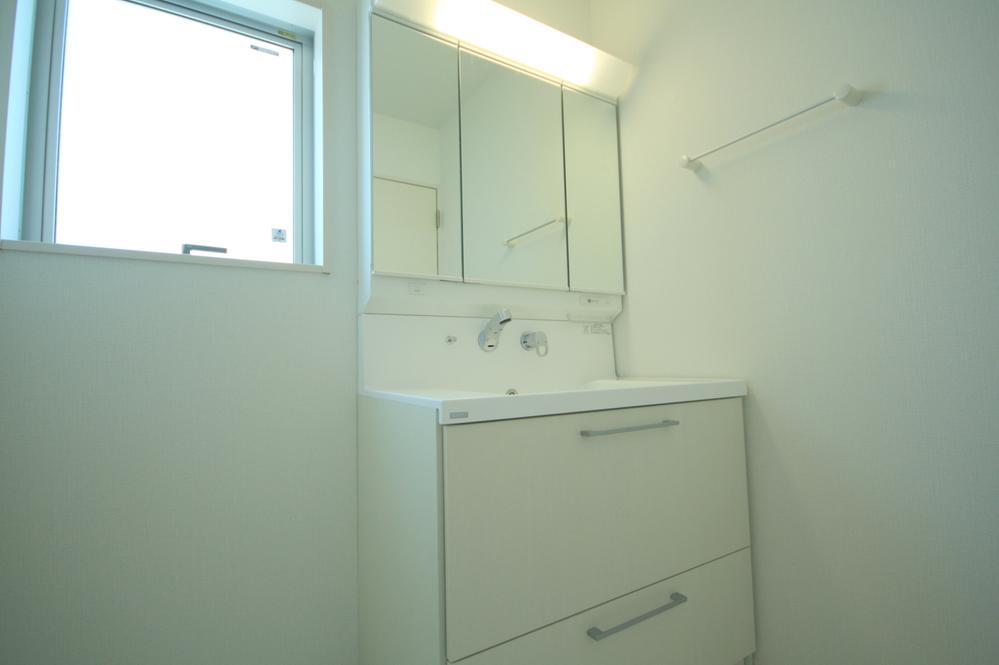 Bathroom. Local Photos