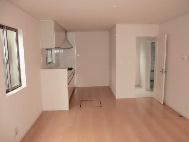 Living. Indoor (September 2013) Shooting