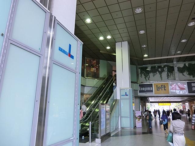 Shopping centre. Kutsushitaya Kokubunji until El 975m