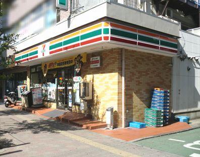 Convenience store. 210m to Seven-Eleven Kokubunji Honcho 2-chome
