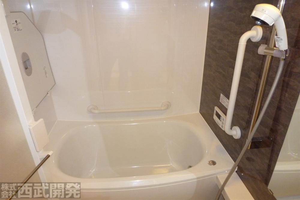 Bathroom. With reheating with ventilation dryer function