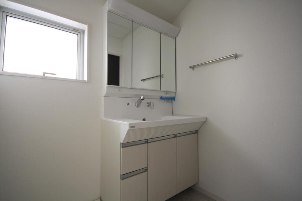 Wash basin, toilet. Local Photos