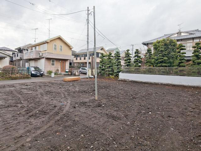 Local appearance photo. Local (12 May 2013) Shooting