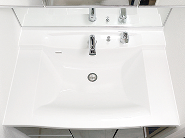 Bathing-wash room.  [Bowl-integrated counter] Integrally molded seamless, Cleaning is easy.