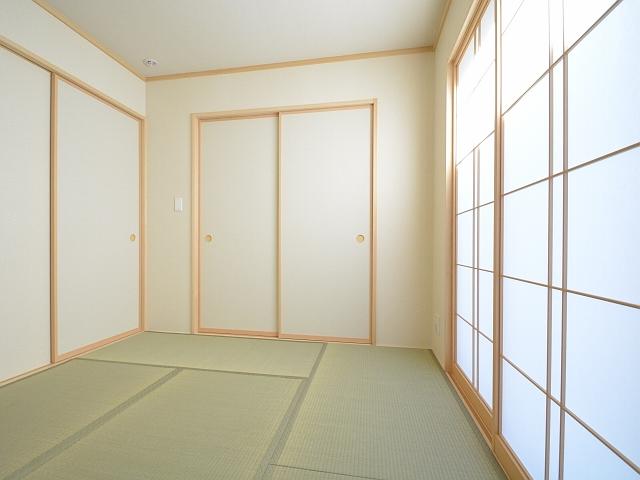 Non-living room. Kokubunji Shinmachi 3-chome C Building Japanese-style room