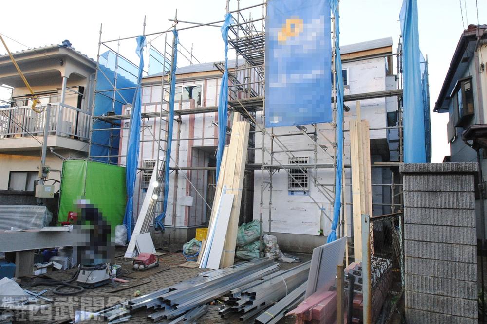 Local photos, including front road. Local (11 May 2013) Shooting This selling local