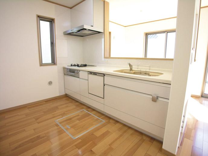 Same specifications photo (kitchen). Same specifications ● face-to-face kitchen dishwasher with