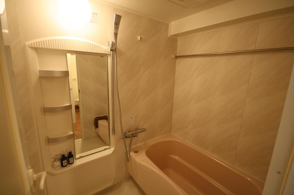 Bathroom. Local Photos ・ bathroom