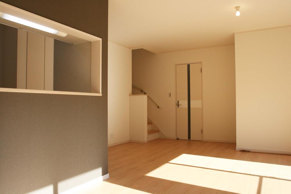 Other introspection. ● living Photo 3