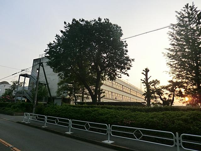 Primary school. 630m to Tachikawa Municipal eighth elementary school
