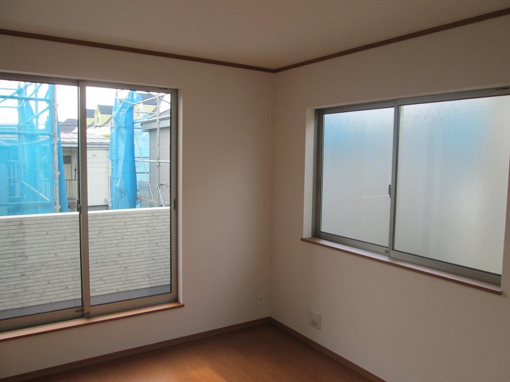 Non-living room. Indoor (11 May 2013) Shooting