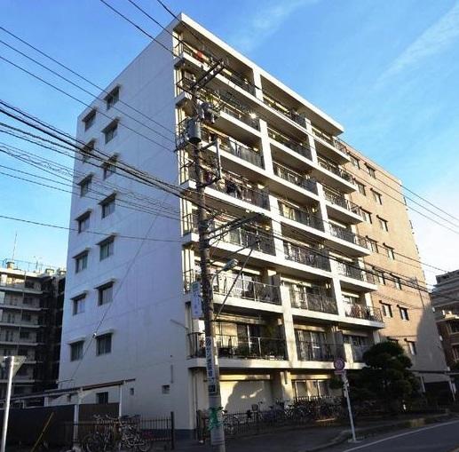 Local appearance photo. Heisei 23 years outer wall repair work already.