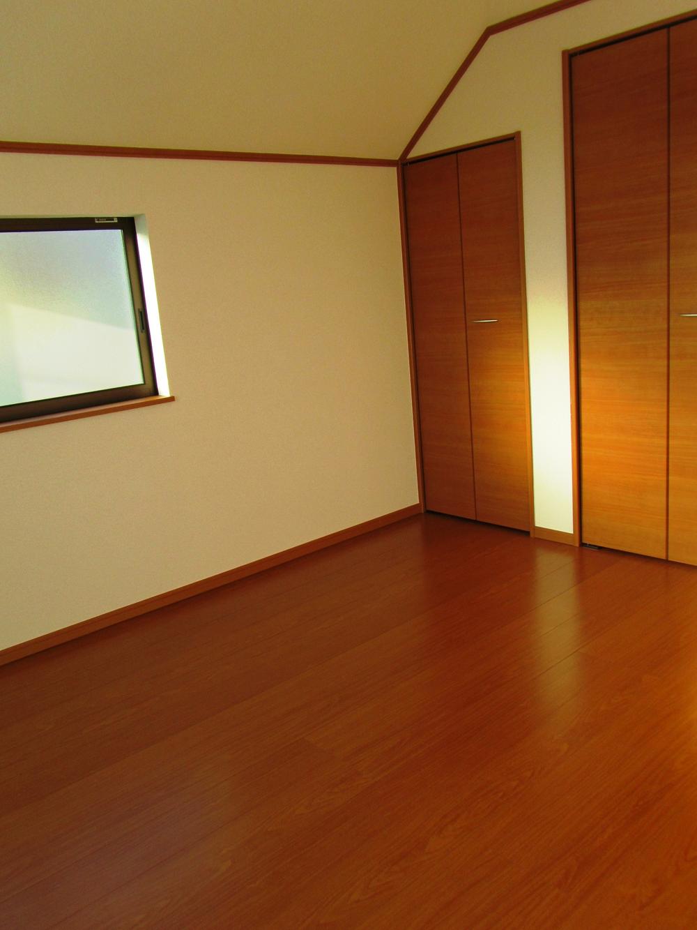 Non-living room. Indoor (12 May 2013) Shooting