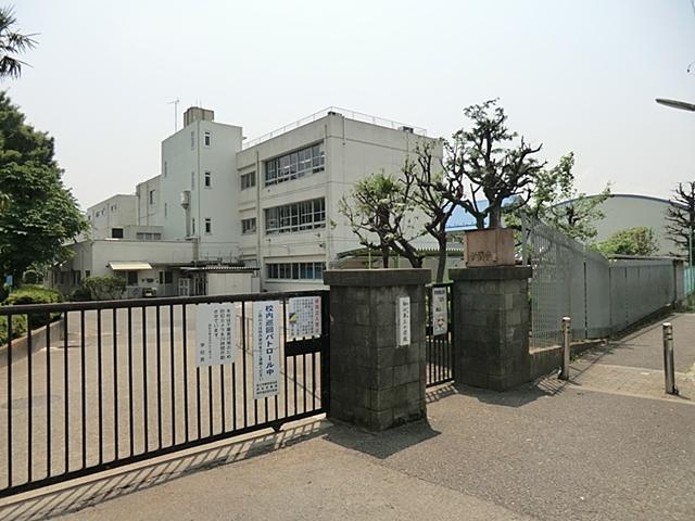 Primary school. Komae City 600m stand up to the third elementary school