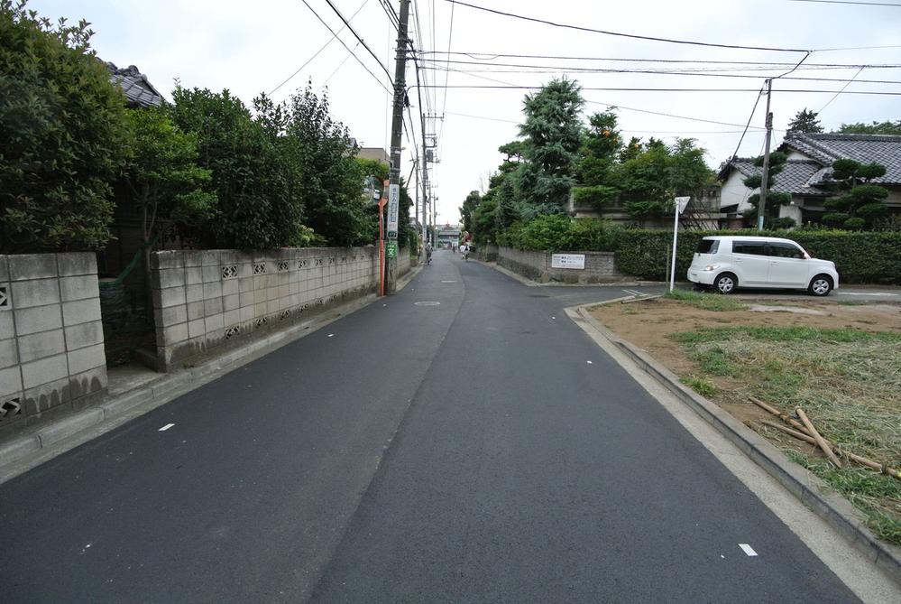 Local photos, including front road. Local (July 2013) Shooting