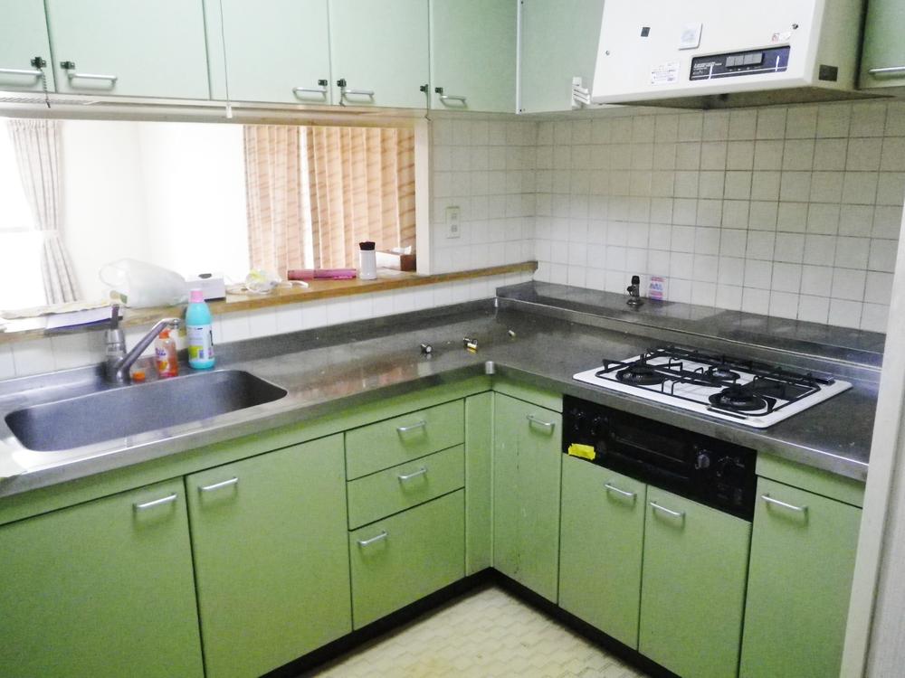 Kitchen. Kitchen (12 May 2013) Shooting