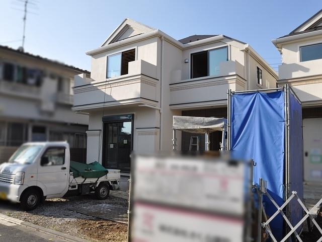Local appearance photo. Komae City Inogata 3-chome 1 Building During construction