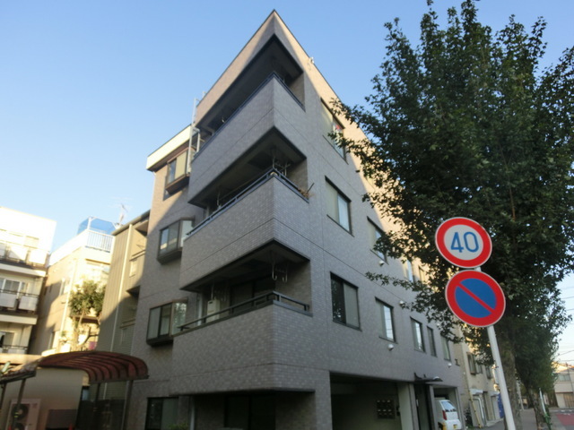 Building appearance. Stylish appearance ・ This apartment of four-storey