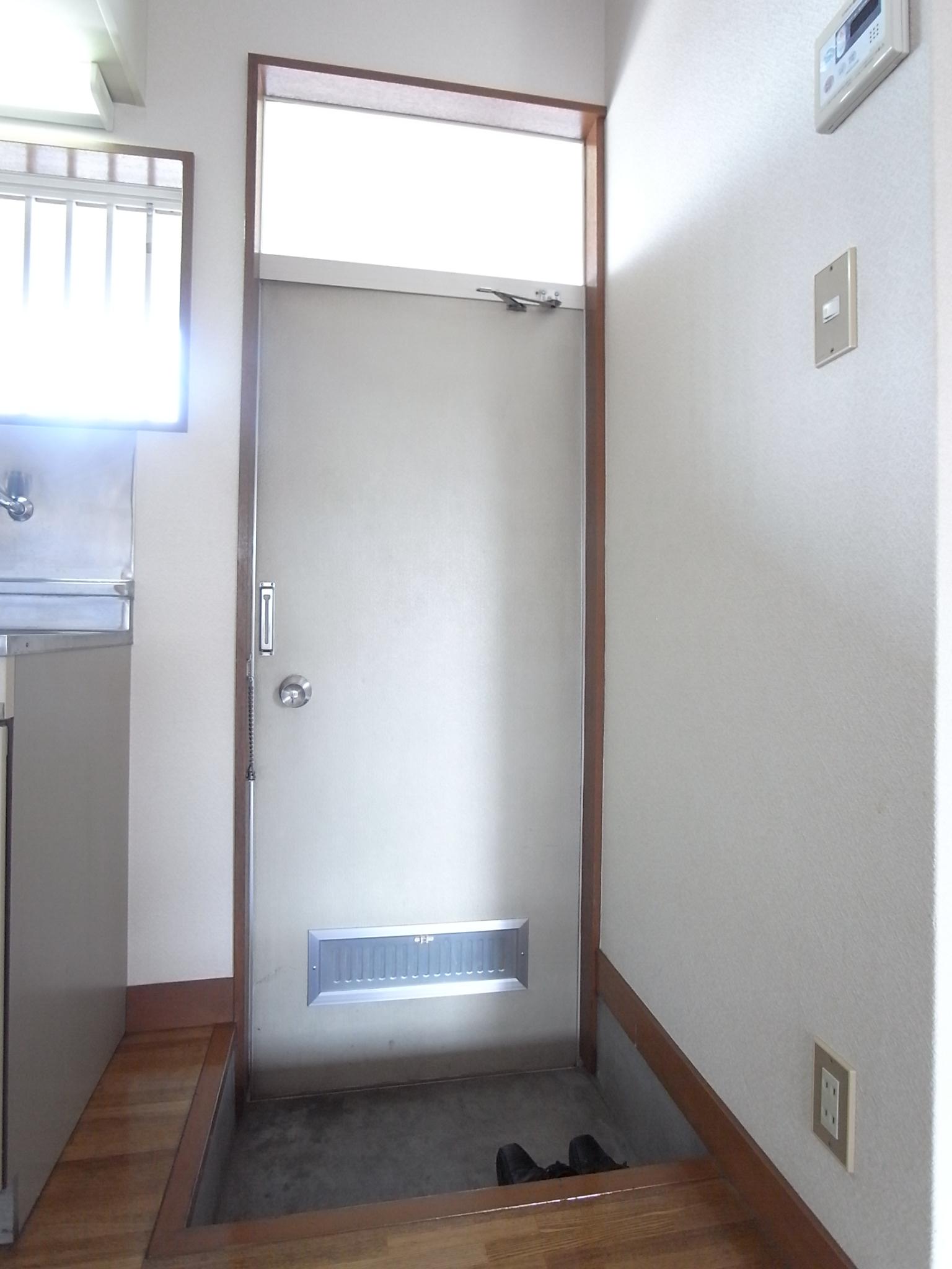 Entrance. Entrance before space