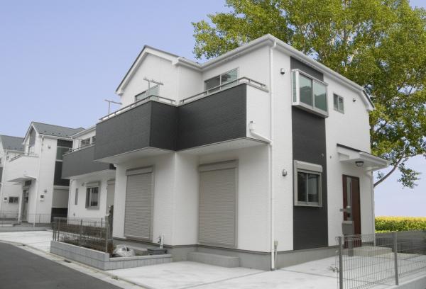 Local appearance photo. Appearance construction cases