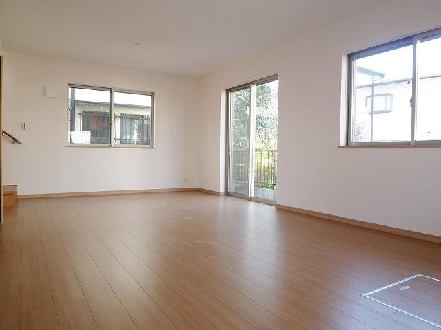 Living. From LDK kitchen side (2013 / 12 / 06 shooting)