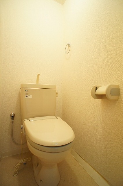 Toilet. Of course, bus ・ Restroom