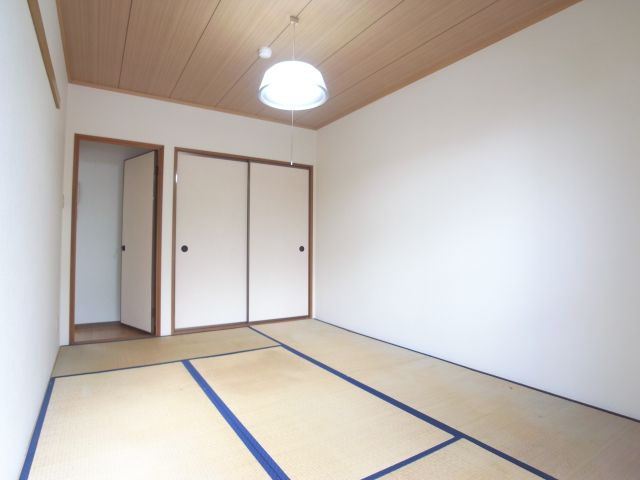 Other room space. Japanese-style room 6 quires