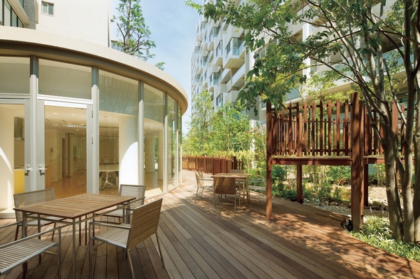  [Forest Club House & Komorebi Terrace] Set up a likely tree deck children us joy