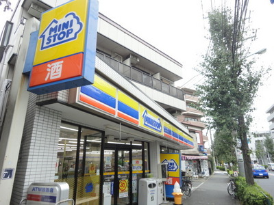 Convenience store. MINISTOP Komae Izumihon the town store (convenience store) to 279m