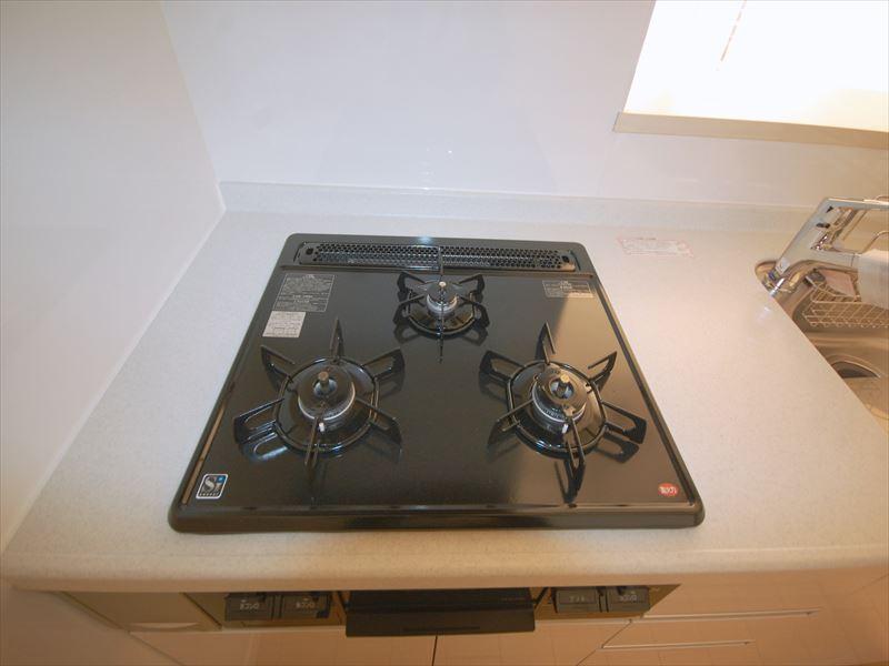 Kitchen. Selling local