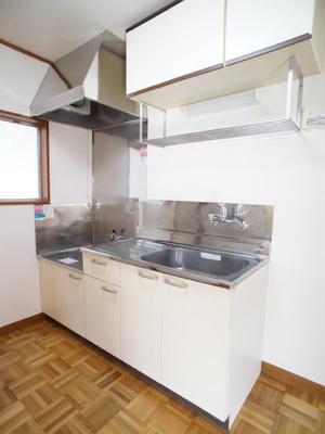 Kitchen. 2-neck is a gas stove can be installed ☆