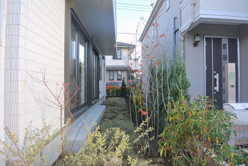 Local appearance photo. Selling local