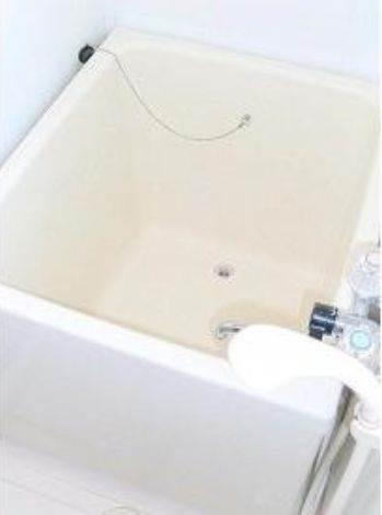 Bath. ☆ Clean bathroom ☆