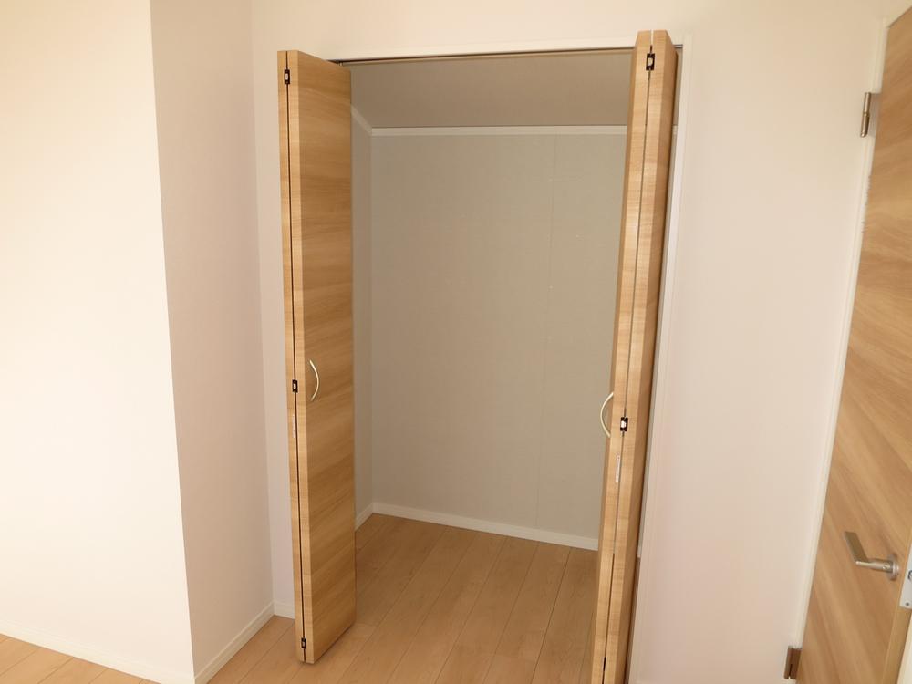 Receipt. Local (12 May 2013) Shooting