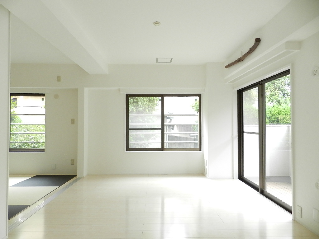 Living and room