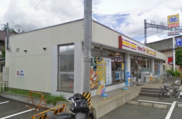 Convenience store. MINISTOP up (convenience store) 282m