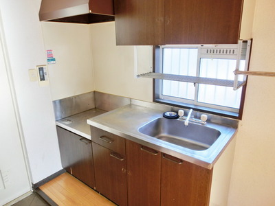 Kitchen. Gas stove can be installed ・ Storage is also a lot of useful system Kitchen