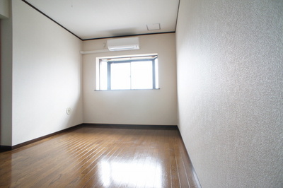Living and room. Spacious LDK attractive. Ideal for families with children come ◎