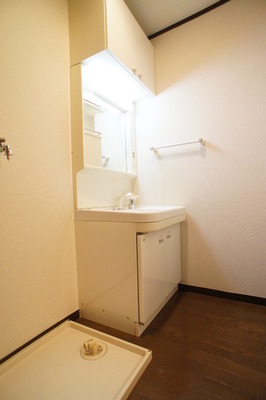 Washroom. Calm down if independent wash basin you can get dressed ☆