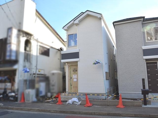 Local appearance photo. Komae City Higashino Nogawa 4-chome appearance Building 2 2013 / 12 / 13 shooting