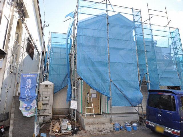 Local appearance photo. Komae City Higashino Nogawa 4-chome appearance Building 2 2013 / 11 / 19 shooting
