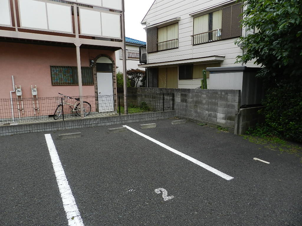 Parking lot