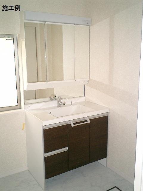 Same specifications photos (Other introspection). Example of construction! Also it comes with shampoo dresser.