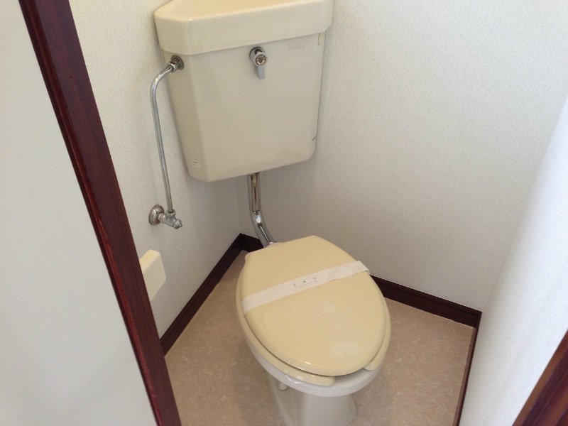Toilet.  ☆ Bus is a toilet ☆