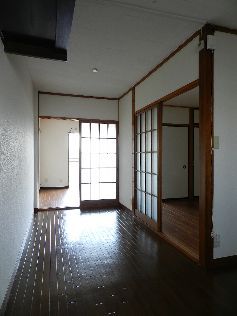Other room space. DK8 Pledge