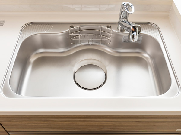 Kitchen.  [Quiet sink] Adopt a wide sink of noise design to reduce the I sound corresponding to sink surface water.